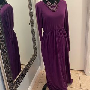 Long dress with pockets. Gently used.